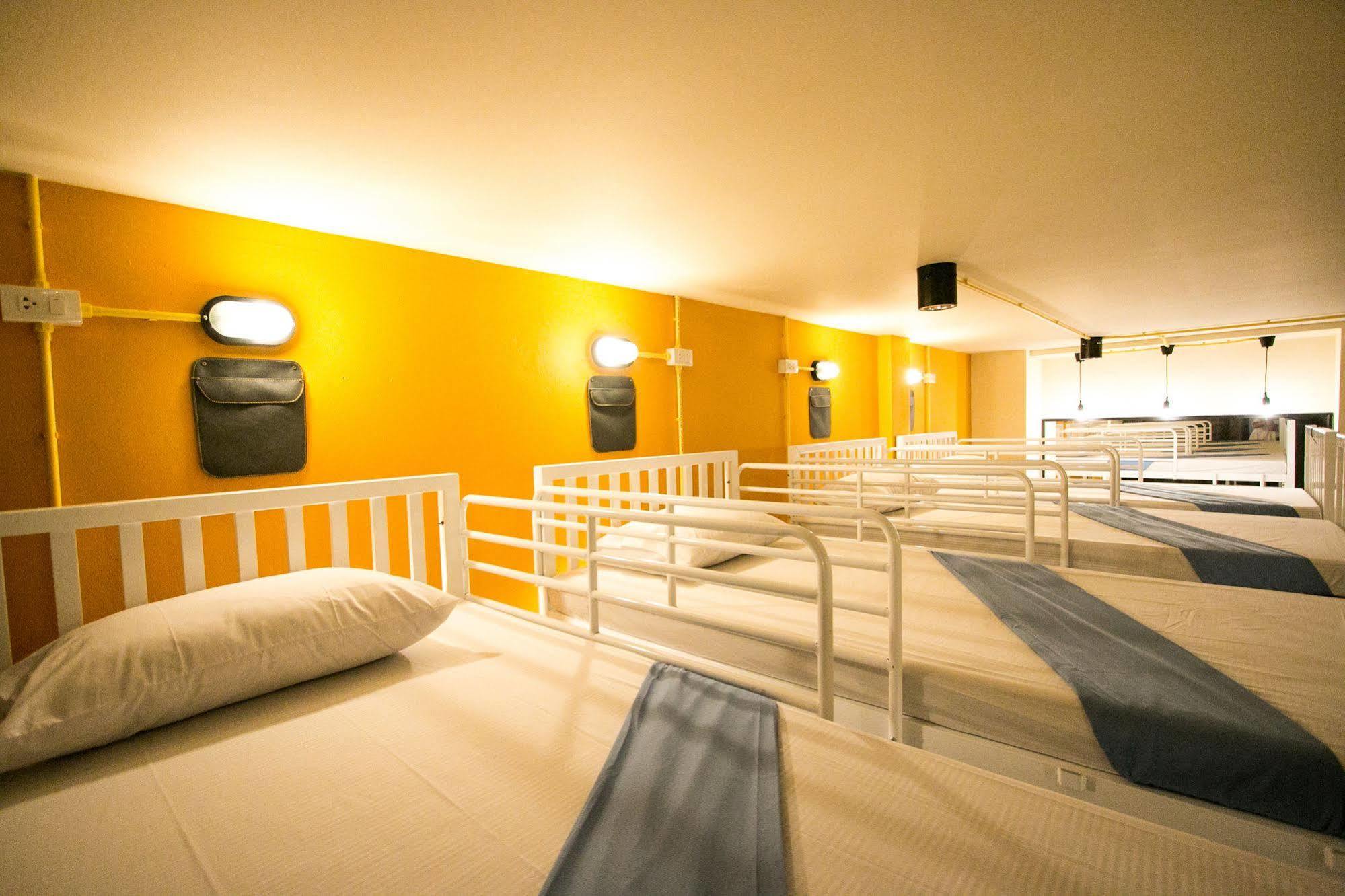 Backpack House Hostel Ао Нанг Экстерьер фото
